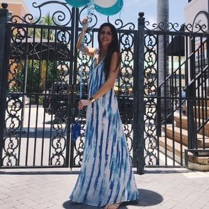 Lulu’s Maxi Dress